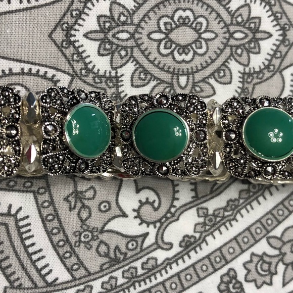 Antique looking bracelet with turquoise - Picture 5 of 5